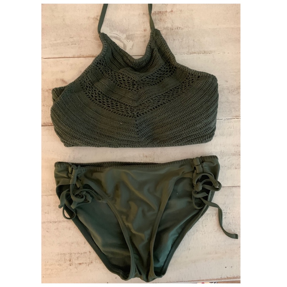Halter top bikini